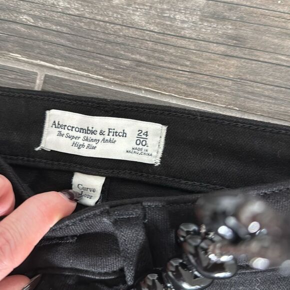 Abercrombie Super Skinny Ankle High Rise Black Jean Size 24L Curve Love - Picture 4 of 6